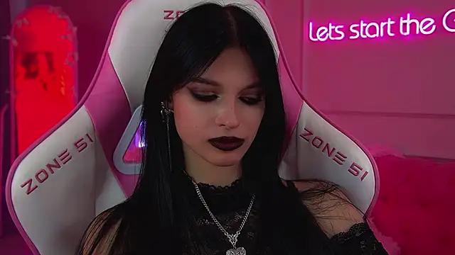 BeverlyMost Chat XXX in diretta