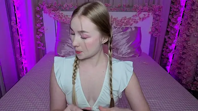 LilyStarlight Chat XXX in diretta