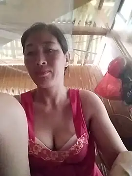 Chat XXX ao vivo de lris-Beauty77