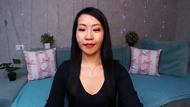 LiaPak Chat XXX in diretta