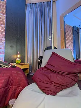 GrayAndrews Chat XXX in diretta