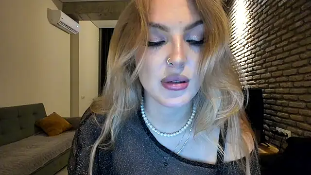 fifteenpoem Live XXX-Chat