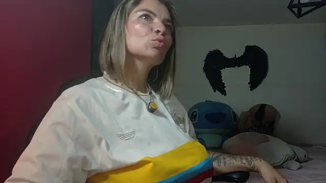 charlotedoll Chat XXX in diretta