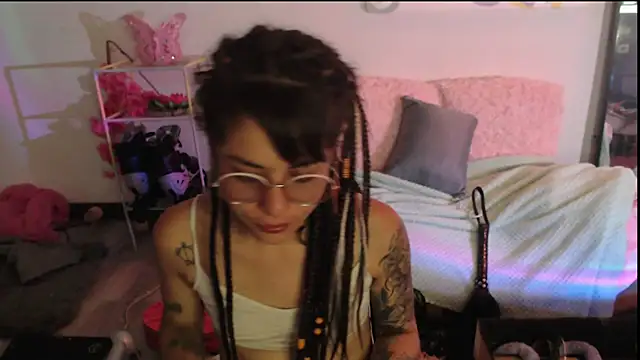 Hellen_dumont Chat XXX in diretta