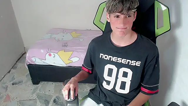 Chatroom XXX en direct de Pablito_junior