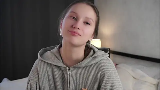 MelaniSeiver Chat XXX in diretta