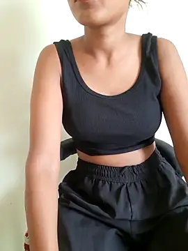 Navya6879 Chat XXX in diretta