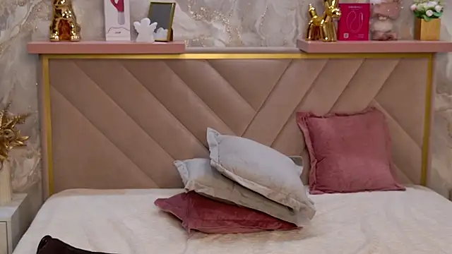 دردشة EvaXElfi الجنسية المباشرة