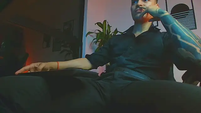 ALPHA_DOMINUS_: απευθείας συνομιλία ΧΧΧ