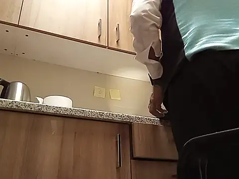Онлайн чат XXX RAINBOWONE