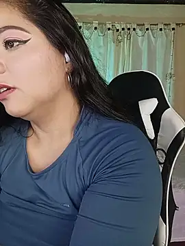 Chatroom XXX en direct de ROUSSE_SINCLAIR