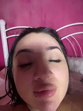 Cam-Yumi Chat XXX in diretta