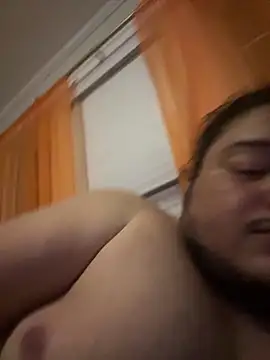 Chat XXX en directo de Tank97