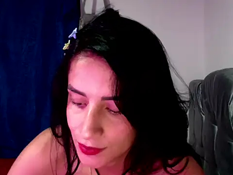 BulmaStar's Live XXX Chat