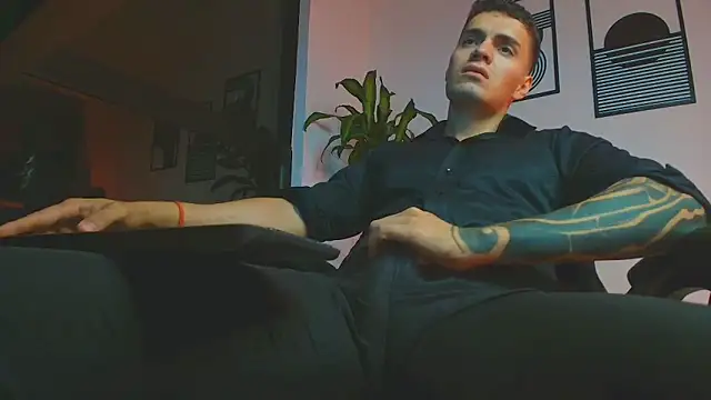Онлайн чат XXX ALPHA_DOMINUS_