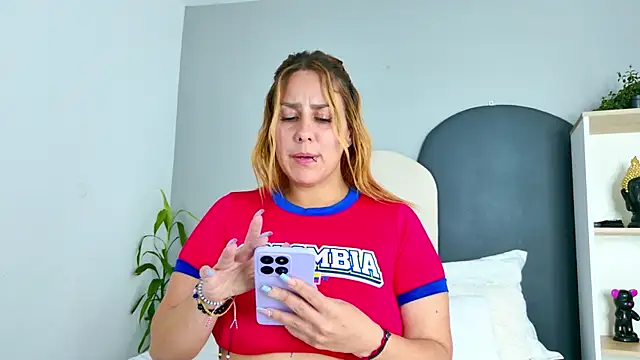 TaraCarson live XXX chat