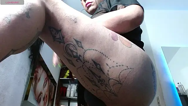 talianha Live XXX Chat