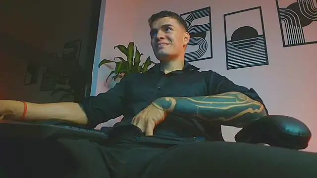 ALPHA_DOMINUS_n Live XXX chat