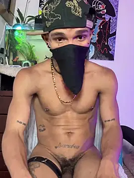 CRAZY-BOY99 Chat XXX live