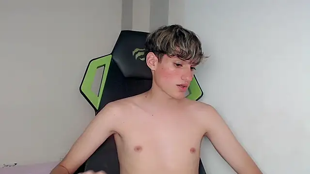 Pablito_juniorのライブXXXチャット