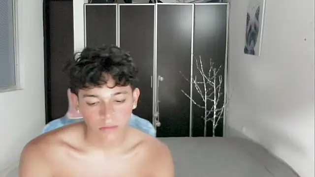 2c_Bby Show in webcam