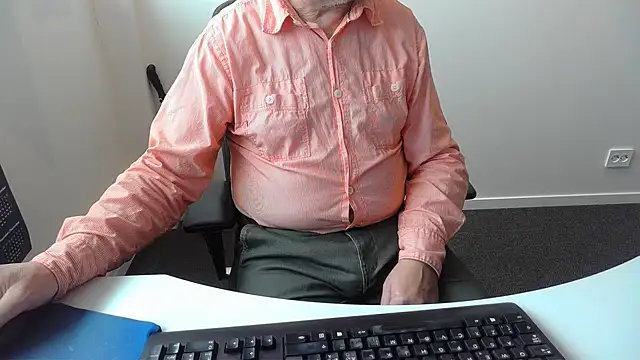 Buggemann live XXX chat