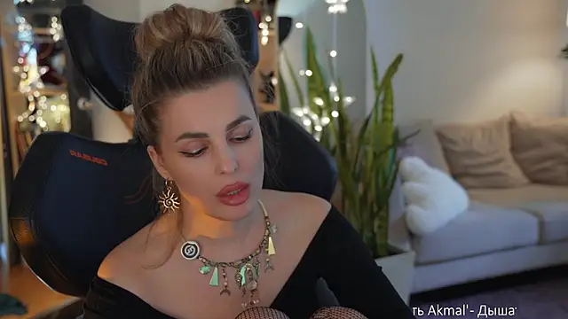 צ'אט XXX בשידור חי של Lady--M