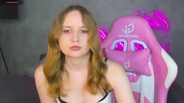 Emmaa_Kimm Live XXX-chat