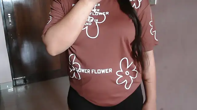 Živý XXX chat HotNiyathi