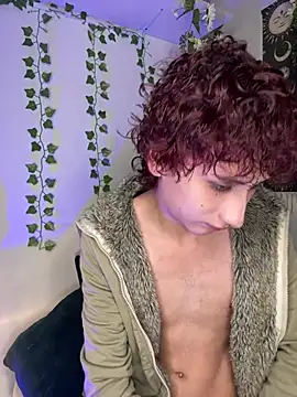 Show modela noynxz na web-kameri
