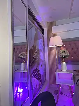 Czat XXX na żywo – MylaDreams