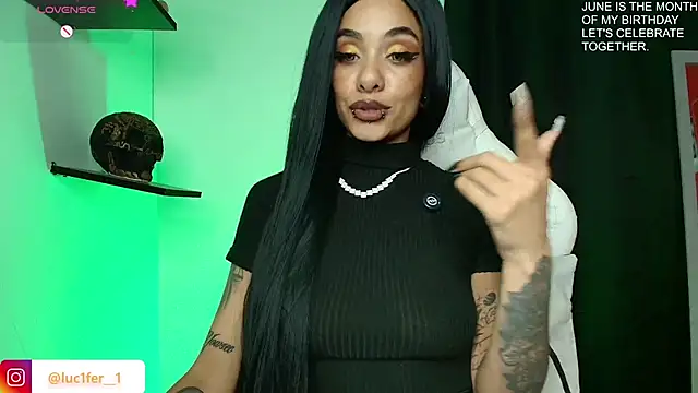 luci_fer_devil Adlı Modelin Canlı XXX Sohbeti