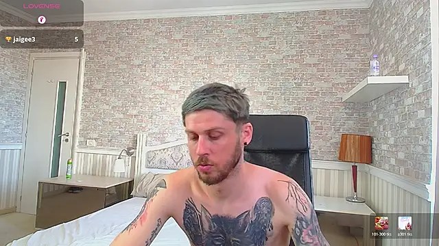Chatroom XXX en direct de JonahShaw