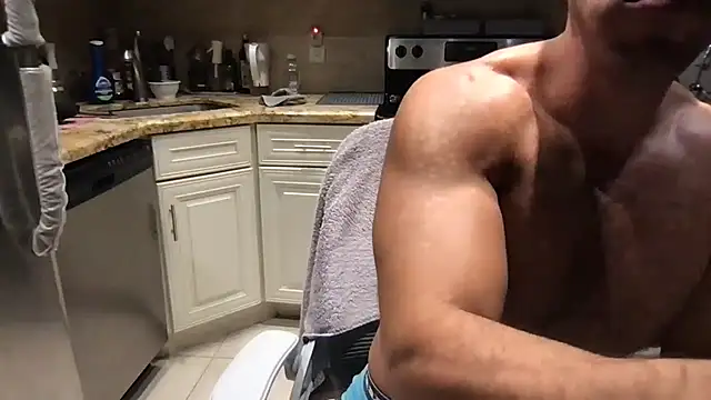 BigGuyMuscle 라이브 XXX 채팅