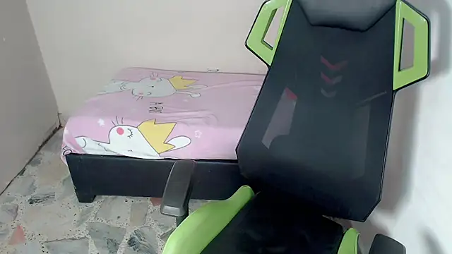 Chat +18 de Pablito_junior ao vivo