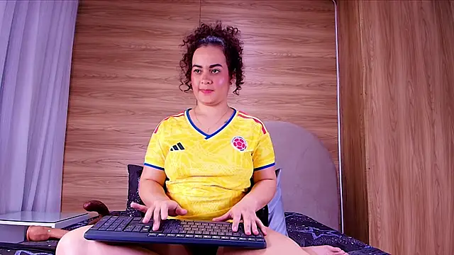 Czat XXX na żywo – kiara_lp