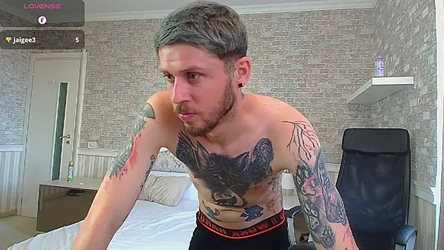 JonahShaw's Live XXX Chat