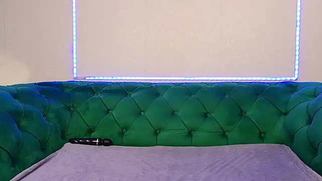 Chat XXX en directo de IvanaCharm