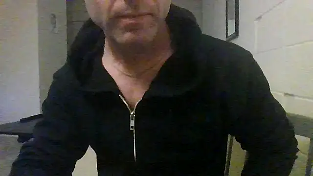 HotStraightDude webkamerás műsora