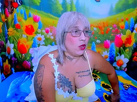 indianroxy 现场XXX聊天