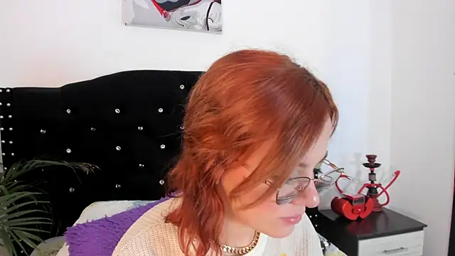 abby_jones2 Adlı Modelin Canlı XXX Sohbeti