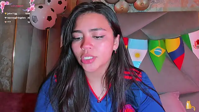 KimDevinne Chat XXX in diretta