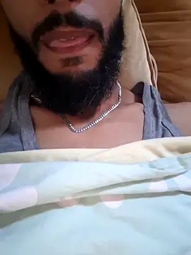 Show modela kingofextrasize na web-kameri