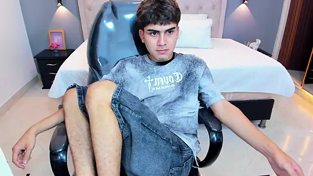 Chat +18 de Tommy18__ ao vivo
