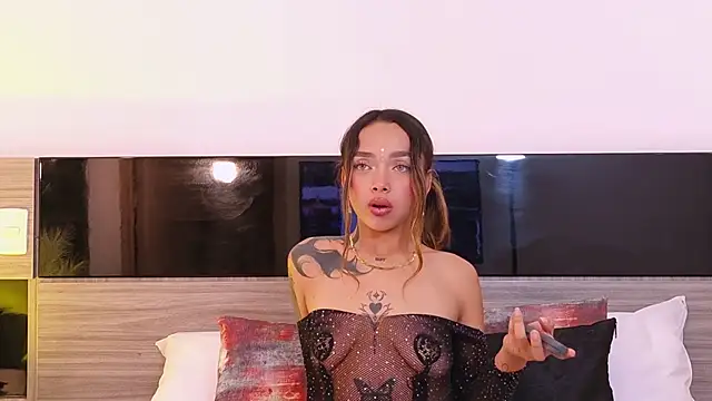 LaraBelmon Chat XXX in diretta