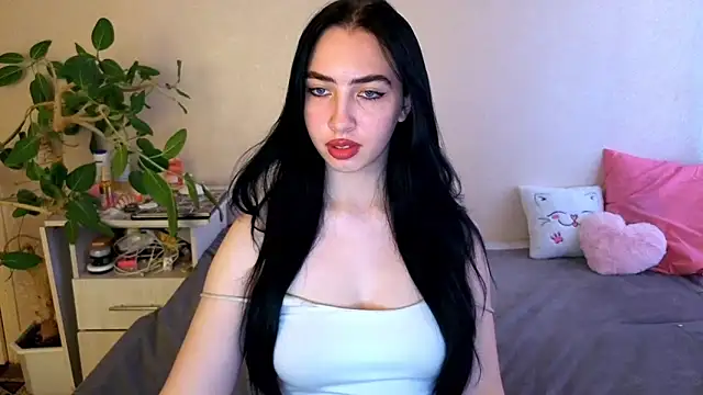 WildKittenX_'s Live XXX Chat