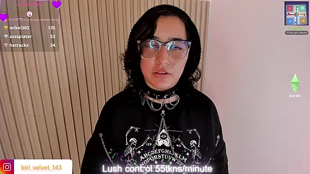 Kiri_Velvet Chat XXX in diretta