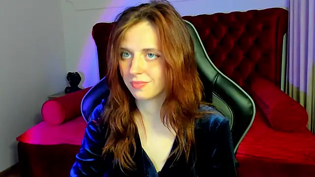 FreyaVeys' Live XXX Chat