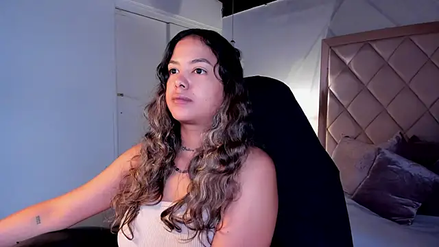 dulce_lyraa1: онлайн-секс-чат