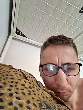 Chat +18 de MattedOdobenus ao vivo